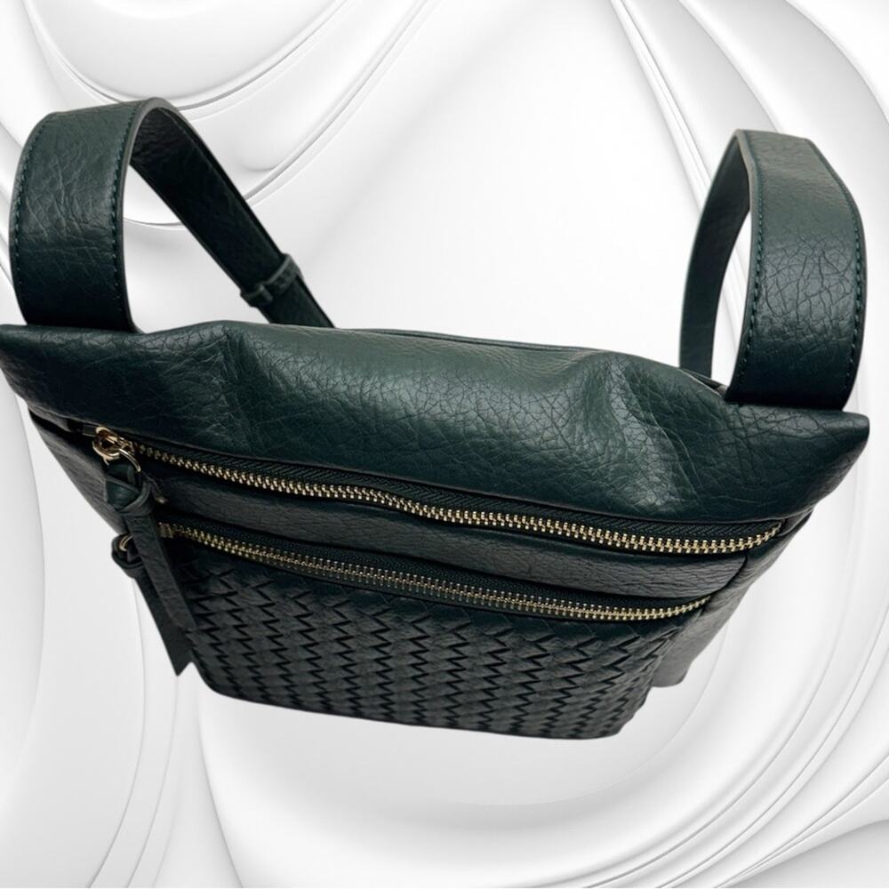 FALLS CREEK Green WOVEN FRONT POCKET NS CROSSBODY Purse - Picture 4 of 5
